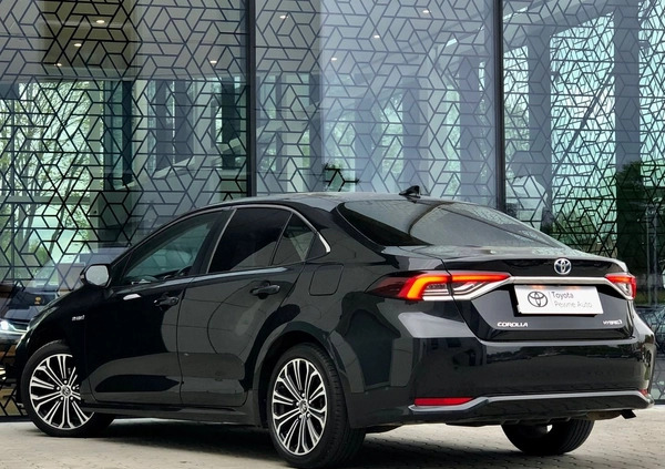 Toyota Corolla cena 85900 przebieg: 113478, rok produkcji 2019 z Hel małe 497